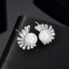 Pendiente de estilo coreano simple y moderno S925 plata de ley para pesar incrustado con circonita cúbica AAA cuadrada de escalera pendientes de perla para niña