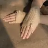 Luvas femininas de cashmere estilosas de meio dedo para digitar no celular, luvas sem dedos de malha torcida em cor sólida