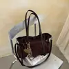 Bolsa tote versátil estilo coreano para o dia a dia de mulheres, novo modelo 2026, grande capacidade, estilosa, luxo leve, bolsa de ombro e de axila em patchwork