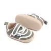 Zapatos Casuales para Bebé Estilo Coreano 0-1 Año Otoño Nuevos Zapatos para Bebé y Niño Pequeño Zapatos de Interior Color Sólido Zapatos Colgantes para Bebé BC2291