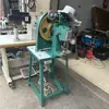 Máquina de ilhós para frango Máquina de fivelas Máquina de rebites de fecho de máquina Máquina de ilhós para sapatos Máquina de etiquetas Máquina de ilhós para bolsa de mão Máquina de rebites de mesa