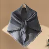Cachecol triangular de tricô de cashmere, xale e capa para mulheres, macio e amigável à pele, peça de tricô para usar por cima, quente, cor sólida, aquecedor de pescoço e xale
