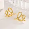 Pendientes de Color Crema con Tachuelas de Diamante para Mujer, Lujo Ligero, Diseño Exquisito de Nicho, Pendientes de Gama Alta, Estilo de Celebridad de Internet, Joyería de Oreja Única