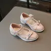 Zapatos de Princesa de Cuero para Niñas Primavera y Otoño Nuevos Zapatos Mary Jane Lazo Pedrería Zapatos de Una Sola Hebilla Zapatos de Performance para Niños Medianos y Grandes