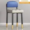 Nueva silla de comedor acolchada suave apilable de estilo lujoso para uso doméstico, silla con respaldo para dormitorio, taburete pequeño simple, silla de maquillaje