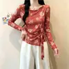 Camiseta de Malha com Estampa Estilo Francês de Manga Longa para Mulheres, Novo Modelo de Verão com Tiras para Amarrar, Modelagem Justa, Proteção Solar, Top Assimétrico