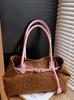 Bolsa de Ombro Grande com Estampa de Leopardo para Mulheres 2025 Outono Nova Versátil Elegante Bolsa Tote Feminina com Bolsa de Mão Estilosa