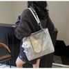 Bolsa de Ombro Grande Capacidade para Mulheres, Nova Bolsa de Ombro Casual Verão 2026, Bolsa Tote para Aulas de Estudantes Universitários