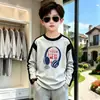 Camiseta íntima de algodão puro para meninos, novo estilo primavera/outono, top da moda com manga raglan, camiseta de manga comprida para meninos mais velhos