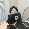 Bolsa Quadrada Pequena de Diamante da Moda 2024 Nova Linda Bolsa de Mão com Personalidade Bolsa Feminina Elegante Bolsa de Ombro Transversal Texturizada