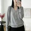 Nuevo cárdigan de punto con cuello en V para mujer Otoño/Invierno 2026, suéter abrigo fino de manga larga ajustado, top estilo coreano para usar en capas