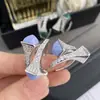 Moda europea y americana lujo pendientes retro pirámide diamante decoración tridimensional estilo palacio pendientes de piedras preciosas suministro caliente