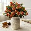 Arreglos de Flores Artificiales al por Mayor: Eucalipto con 11 Mini Rosas Rosas Delicadas, Flores Artificiales para Decoración de Bodas y Hoteles