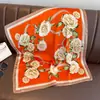 70 Lenços Quadrados Pequenos com Estampas Florais, Lenços de Seda para Mulheres, Primavera e Outono, Estilo Popular Online, Lenço de Cabeça com Proteção Solar, Lenço Versátil