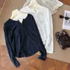 Cuello tipo Henry estilo coreano retro botón V-neck bolsillo medio abierto manga larga algodón de bambú corte holgado top básico