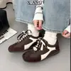 Zapatos de entrenamiento alemanes de estilo retro con cordones, de piel auténtica para mujer, modelo nuevo de otoño 2026, zapatillas deportivas casual versátiles