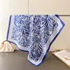 Elegante Bufanda de Seda de Alta Gama con Estampado de Tigre, Pañuelo Cuadrado de Seda Artificial, Bufanda Versátil para el Cuello, Pañuelo Cuadrado Pequeño, Pañuelo para la Cabeza, Bufanda para Mujer