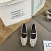 Zapatos Franceses Mary Jane para Mujer 2026 Nueva Primavera de Punta Cuadrada con Tacón Grueso, Brillantes y Elegante Diseño de Correa Única de Tacón Medio