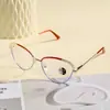 Gafas de alambre dorado estilo ojo de gato de alta gama refinado pícaro montura metálica anti-luz azul monturas de gafas retro europeas y americanas para mujer