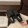 Zapatos grises mullidos de suela plana para mujer, estilo nuevo para invierno, lana, suela suave, sin cordones, forro de felpa, algodón, zapatos estilo Birkenstock