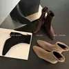 Botas Elásticas Finas com Floco para Mulheres Botas Individuais Outono Inverno Novo Bico Redondo Zíper Traseiro Salto Médio Bloco Estilo Coreano Botas Elásticas de Cano Curto Botas Femininas