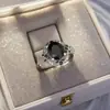 Anillo Huajie Estilo Clásico Europeo Transfronterizo Europeo y Americano para Mujer, Anillo con Diseño de Encaje Floral, Estilo Barroco Retro