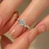 Anel Céu Estrelado com Moissanita Sintética para Mulheres, Estilo de Luxo Leve de Nicho de Alta Qualidade, Joias Personalizadas Estilo Ins, Acessórios Versáteis Atacado