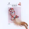 Conjunto de brinquedos de pena estampada estilo japonês para gatos, em formato de coração e peixe, brinquedo de tecido durável para os gatos se divertirem e aliviarem o tédio