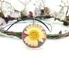 Daisy Time Joyería de Vidrio con Piedras Preciosas Flor Real Planta Collar Colgante Estilo Bosque de Crisantemos y Girasoles Secos 30m