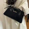 Bolsa de terciopelo simple de gran capacidad 2026 moda diaria para ir al trabajo estilo coreano nuevo bolso de mano tipo tote otoño gamuza elegante bolso de hombro para mujer