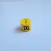 Amarillo negro texto tamaño hebilla código de letra tamaño etiqueta tienda de ropa etiqueta de ropa colgador de plástico anillo de tamaño redondo