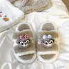 Zapatillas de Algodón de Suela Gruesa con Personaje de Dibujos Animados Altamente Atractivas para Mujer, Novedad Otoño/Invierno 2026, Medias Zapatillas Cálidas de Piel para Interior
