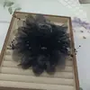 Pinza para el Cabello de Pluma de Flor Malla de Lujo Ligero Clip de Tiburón Estilo Nuevo 2025 para el Cabello en la Parte Posterior de la Cabeza