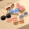 Gafas de sol cuadradas de montura grande con degradado estilo coreano para mujer, de moda en Instagram, para cara grande, adelgazantes, protección UV para hombre