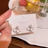 Pendientes de Flor y Perla Franceses Retro Suaves Elegantes para Mujer Lujo Accesible Nicho Gama Alta Versátiles Elegantes Pendientes de Botón