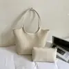 Bolsa de Palha Tecida Prata de Grande Capacidade para Mulheres, Novo Modelo Verão 2026, Alta Qualidade, Super Popular, Bolsa de Ombro Versátil para o Dia a Dia
