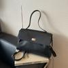 Bolsa de Ombro Casual Nova Moda Inverno 2026 Tendência Vintage Estilo Coreano Pequena Quadrada Versátil de Luxo para Mulheres