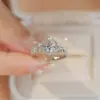 Anillo Corona de Princesa Fugitiva, Diseño Abierto Ajustable, Diamantes Brillantes, Sensación de Alta Gama, Accesorios para Fotos de Cumpleaños de Niñas