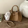 Bolsa Plissada Estilo Coreano para Mulheres Outono e Inverno 2025 Nova Bolsa de Ombro Nicho para o Dia a Dia Bolsa Transversal Retro Fashion