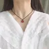 Collar de Cristal de Fresa Flor de Durazno Colgante de Pata de Gato para Pareja Cadena de Clavícula Rosa de Cristal Plateado para Mujer Verano Simple y Dulce