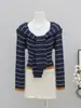 Série NáuticaNovo Suéter de Tricô Falso Duas Peças Listrado para Mulheres, Novo Estilo para o Início da Primavera, Suéter Slimming com Gola U que Marca a Cintura