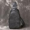 Comércio Exterior Nova Bolsa de Peito Masculina de Couro Genuíno Casual Versátil Bolsa Transversal de Couro de Búfalo Bolsa de Ombro de Viagem Mochila Pequena para Ciclismo