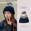 Diadema Cálida con Protección para Orejas para Mujer Otoño e Invierno Sombrero de Lana Estilo Coreano Versátil Sombrero para el Frío Tejer Fair Isle con Pompón Más Terciopelo