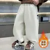 Pantalones de forro polar para niño Pantalones gruesos para bebé Pantalones casuales de pana para niño Invierno 2026 Estilo nuevo Pantalones largos con puño Cálidos
