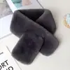 Bufanda gruesa de invierno, cálida, de piel de conejo sintética, elegante y a la moda, con diseño cruzado, versátil y ligera, una bufanda lujosa para mujer