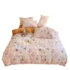 Juego de ropa de cama de cuatro piezas de terciopelo de leche de doble cara con dibujos animados, funda de edredón gruesa de invierno de franela y vellón de coral, y juego de sábanas de franela de tres piezas