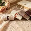 Meias Outono e Inverno Algodão Feminino Ins Meias de Comprimento Médio da Moda Absorventes de Suor Esportes Bordados Letra C Meias Casuais Cano Alto Meias All-match