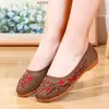 Zapatos de Tela Estilo Nuevo Old Beijing, Tacón Plano, Suela Blanda de Tendón para Mujer, Zapatos Bordados Estilo Étnico, Suministro al por Mayor en Puestos Callejeros
