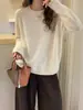 Outono Inverno 2026 Nova Malha de Lã Feminina Gola Redonda Crochê Camada Base Suéter Solto Preguiçoso Camada Interna Top
