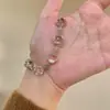 Pulseira de contas de floco de neve, fria e translúcida, estilo princesa, requintada e moderna, versátil e elegante, realça o tom da pele